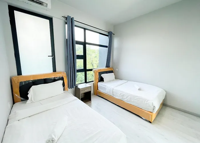 Jesselton Quay Inn